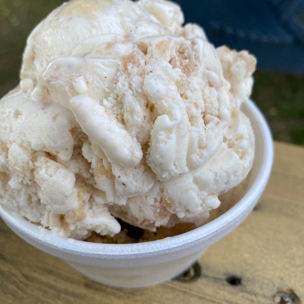 What's 'Ur Scoop 1601 Penfield Rd