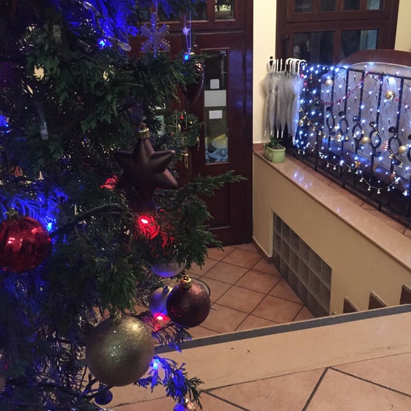 รูปภาพถ่ายที่ Sarnıç Hotel โดย Ertuğrul Ç. เมื่อ 12/22/2015