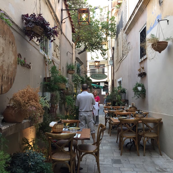 The Best Real Cretan Cusine Restaurant  in Heraklion!!! Taste, service, staff, place amazing 👍🏻👍🏻👍🏻