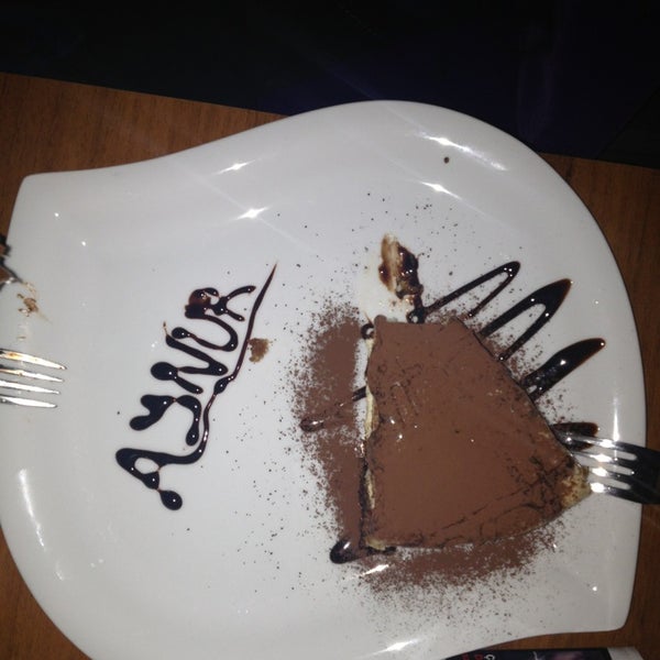 รูปภาพถ่ายที่ Gemini Cafe &amp; Restaurant โดย Aynur D. เมื่อ 2/8/2013