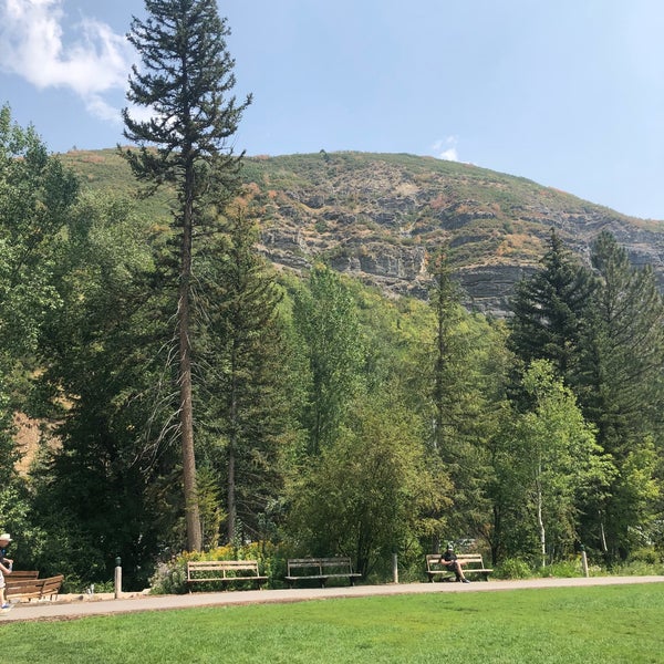 Das Foto wurde bei Sundance Mountain Resort von Emily M. am 8/24/2018 aufgenommen