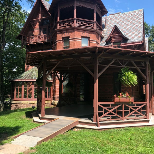 8/9/2018 tarihinde Emily M.ziyaretçi tarafından The Mark Twain House &amp; Museum'de çekilen fotoğraf