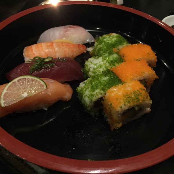 Photo taken at Noh Sushi &amp; Ramen by Filip on 11/28/2015