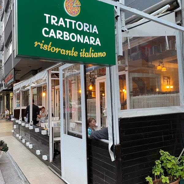 Foto diambil di Trattoria Carbonara oleh Selim T. pada 9/9/2022