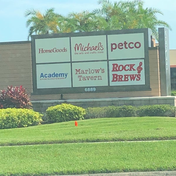 LongHorn Steakhouse 2504 W International Speedway Blvd