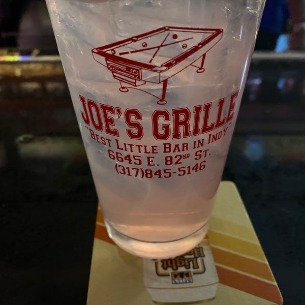 Joe's Grille on 82nd Bar