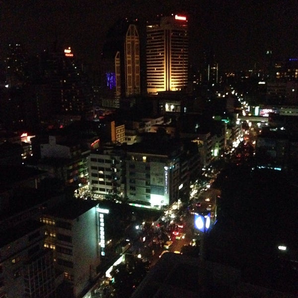 Photo taken at Zenith Sukhumvit Hotel Bangkok by Maze R. on 3/14/2015