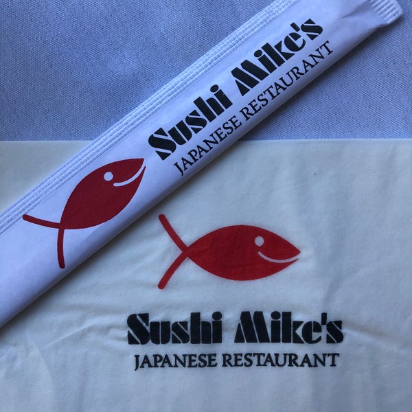 Foto tirada no(a) Sushi Mike&#39;s por William em 9/5/2020