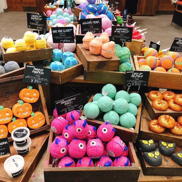 Lush At レイクタウンkaze Cosmetics Shop In 越谷市 Lush At レイクタウンkaze Cosmetics Shop In 越谷市