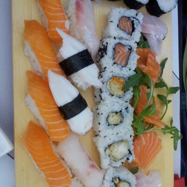 Photo taken at Sushi 189 by Cristina G. on 9/22/2013