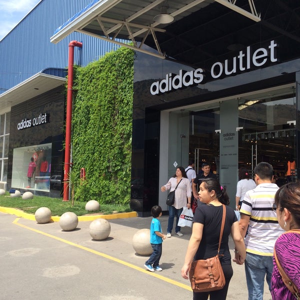 Adidas - Quilicura - 3 tips de 137 visitantes