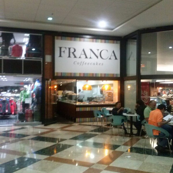 รูปภาพถ่ายที่ Franca โดย Expo N. เมื่อ 5/7/2014