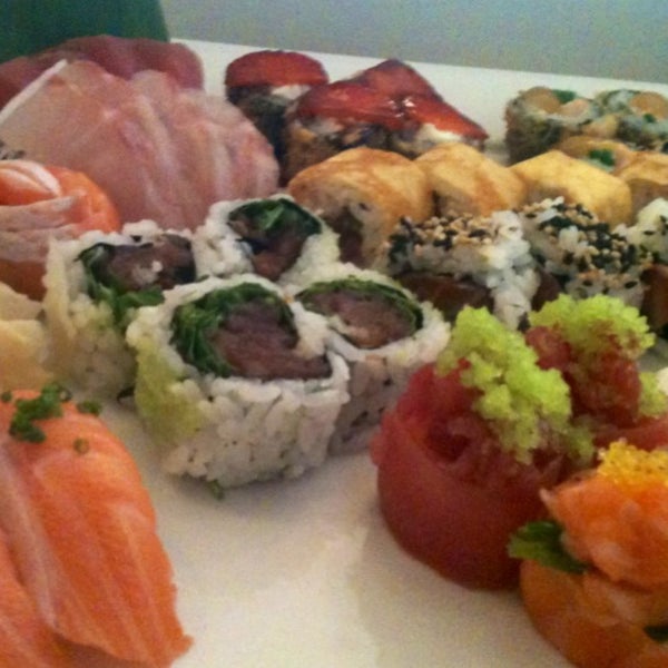 Foto diambil di Mizu Sushi &amp; Anti-Sushi oleh Miguel F. pada 5/7/2013