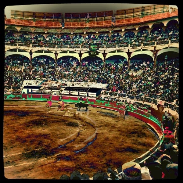 Plaza de Toros Santa María Santiago de Querétaro, Querétaro de Arteaga Plaza de Toros Santa María Santiago de Querétaro, Querétaro de Arteaga