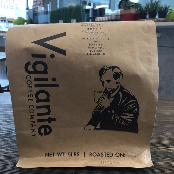 One of rare good places for a balanced Cortado. They use coffee from Vigilante coffee company. Love the outdoor seating.
