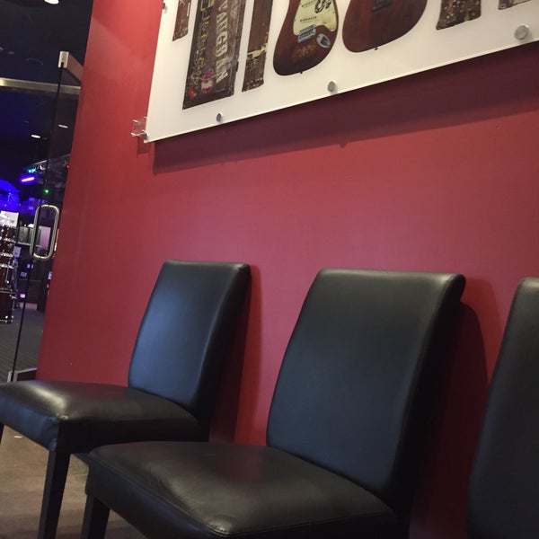 Guitar Center Music Store in East Louisville