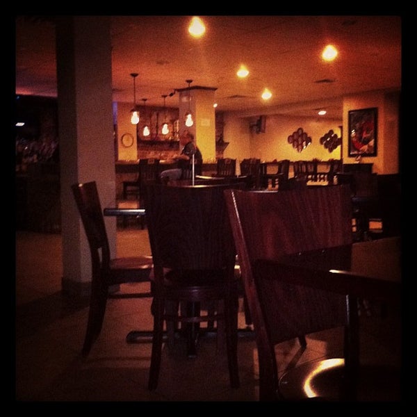 1/12/2013にJermaine J.がZodiac Bar &amp; Grillで撮った写真