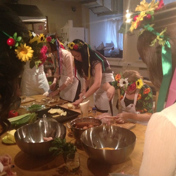 4/12/2014에 Ksenia M.님이 Живая кухня Piccante (Кулинарная школа)에서 찍은 사진