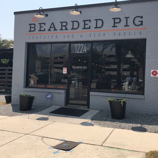 The Bearded Pig Beer Garden in San Marco