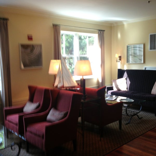 Das Foto wurde bei Portland Harbor Hotel von Pious A. am 7/19/2013 aufgenommen