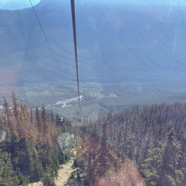 รูปภาพถ่ายที่ Banff Gondola โดย Sidney K. เมื่อ 8/27/2022