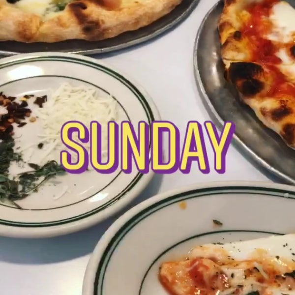 10/1/2017 tarihinde Kimberly M.ziyaretçi tarafından Pizzeria Delfina'de çekilen fotoğraf