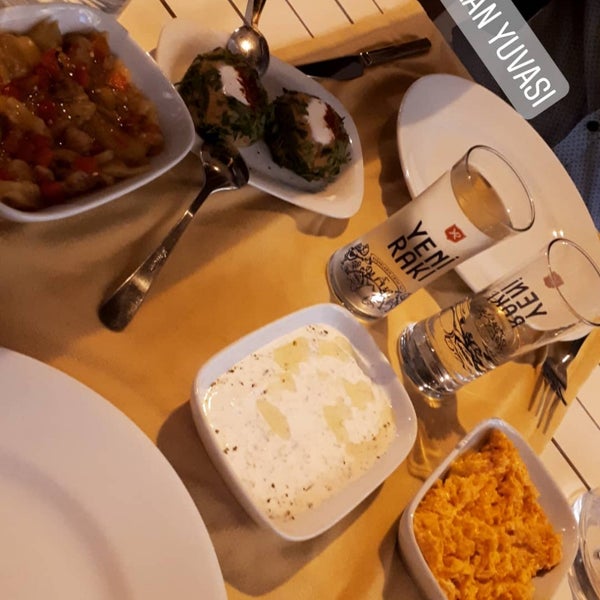 รูปภาพถ่ายที่ Marko Paşa Bitez Restaurant&amp;Cafe โดย 💛Tek AşK G. เมื่อ 8/27/2018