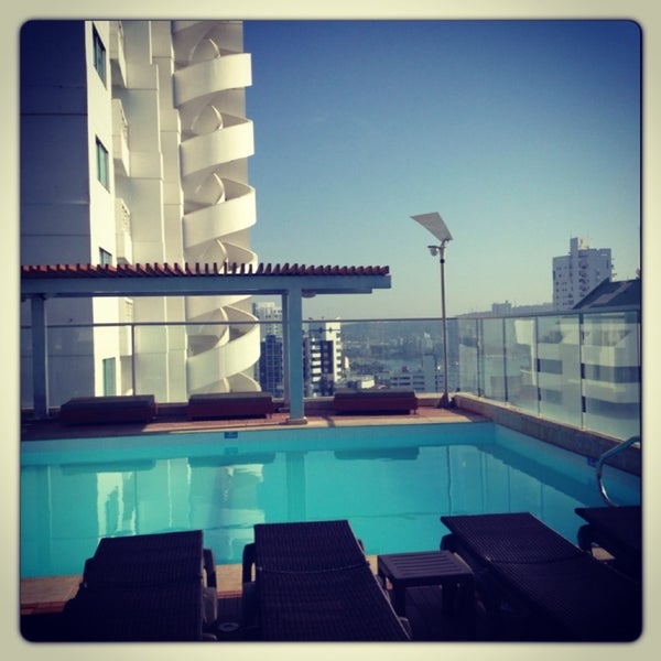 1/1/2013 tarihinde tanyusikziyaretçi tarafından Hotel Capilla del Mar'de çekilen fotoğraf