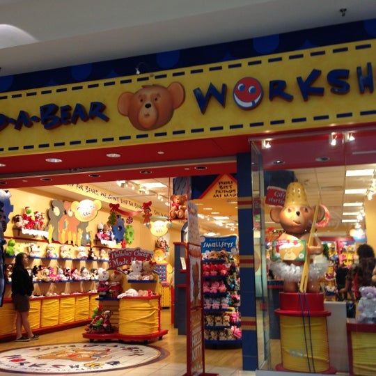 Build-A-Bear Workshop (Now Closed 
