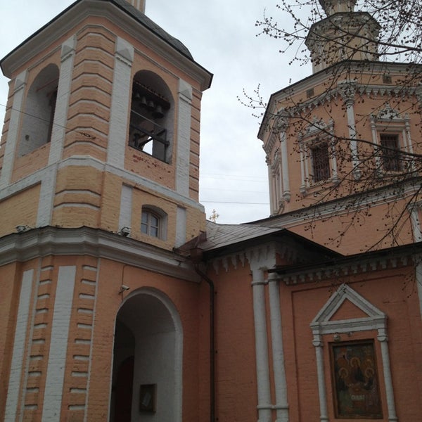 Храм святой троицы в хохлах фото Церковь Троицы Живоначальной в Хохлах, 1696 г., с колокольней XVIII в. Объект