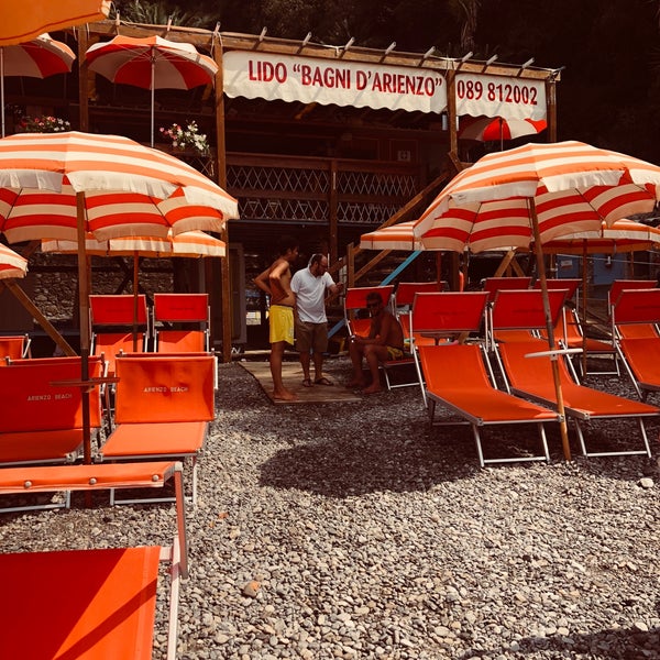 Foto scattata a Bagni d&#39;Arienzo Beach Club da Miki R. il 8/21/2018