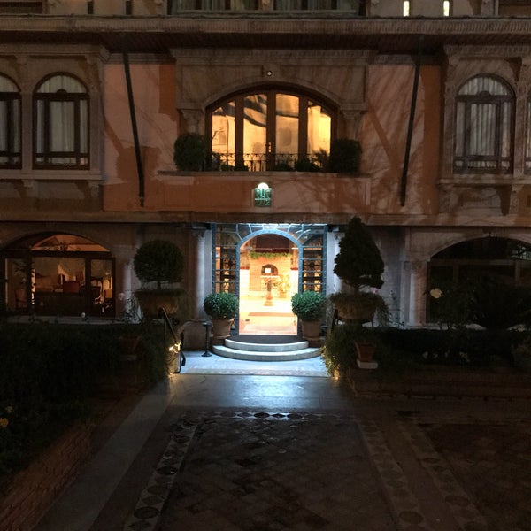 1/2/2018에 Orhan Ö.님이 Sultanahmet Sarayı Otel에서 찍은 사진