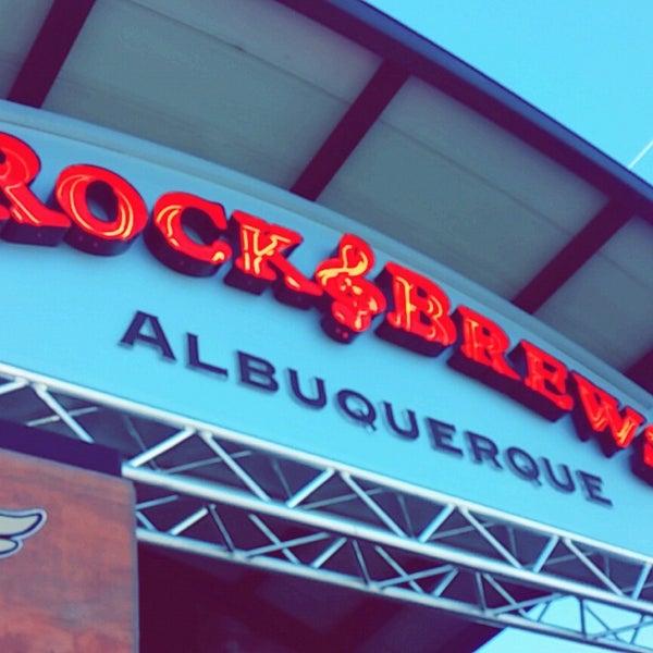 Photo taken at Rock and Brews by Melissa T. on 11/22/2014