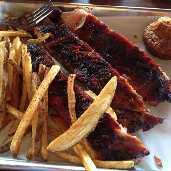 Photo taken at Smoking Pig BBQ by Aeb E. on 3/24/2014