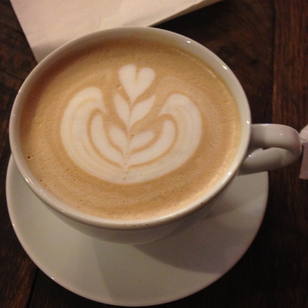 5/11/2013にAditya K.がSpencer&#39;s Coffeeで撮った写真