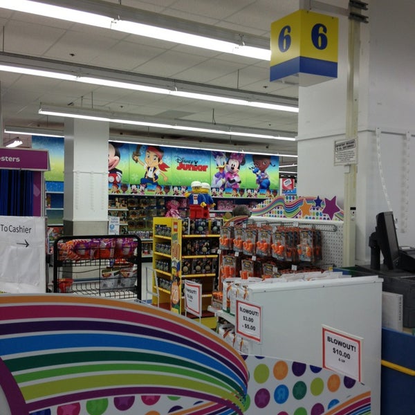 Toys"R"Us (Now Closed) Toy / Game Store in Burnaby