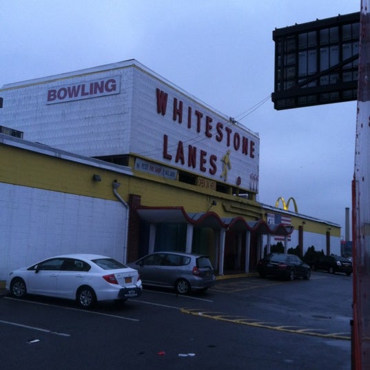 Photo taken at Whitestone Lanes Bowling Centers by Jose G. on 12/17/2012
