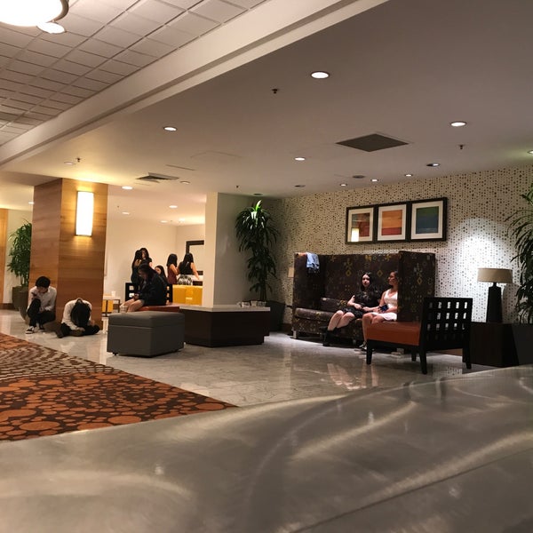 Photo taken at Holiday Inn Golden Gateway Hotel by Kent on 10/7/2018