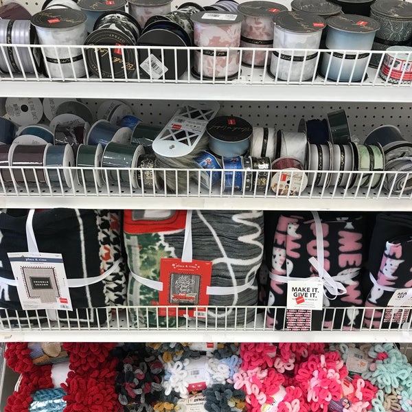 JOANN Fabrics and Crafts 2 tavsiye