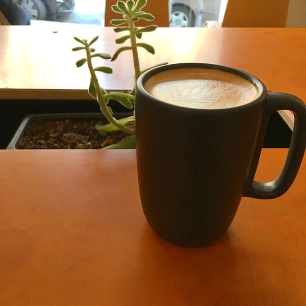 11/10/2018にChris N.がContraband Coffeebarで撮った写真