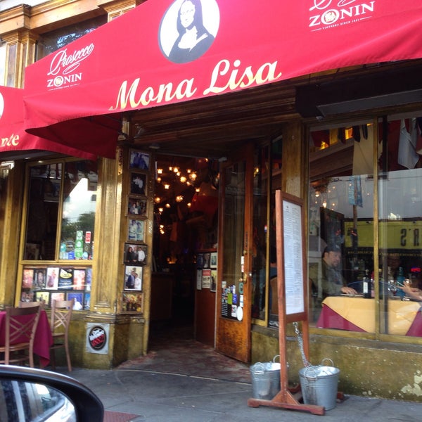 Photo taken at Mona Lisa Restaurant by Paula R. on 10/18/2016