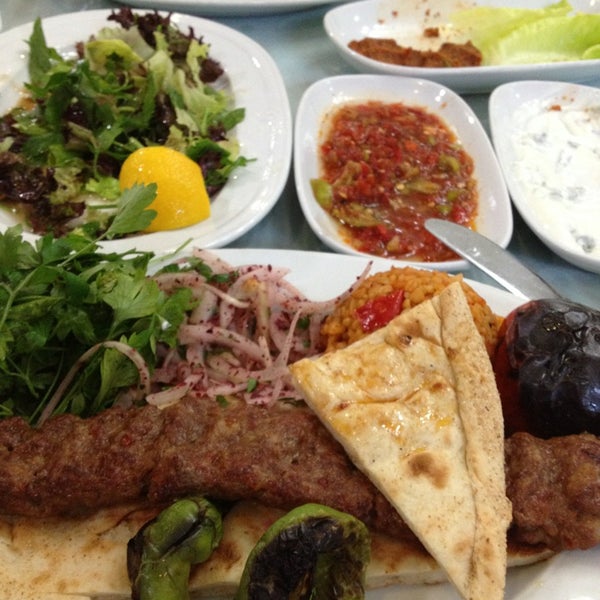 7/12/2013にSavaş I.が01 Güneyliler Restorantで撮った写真