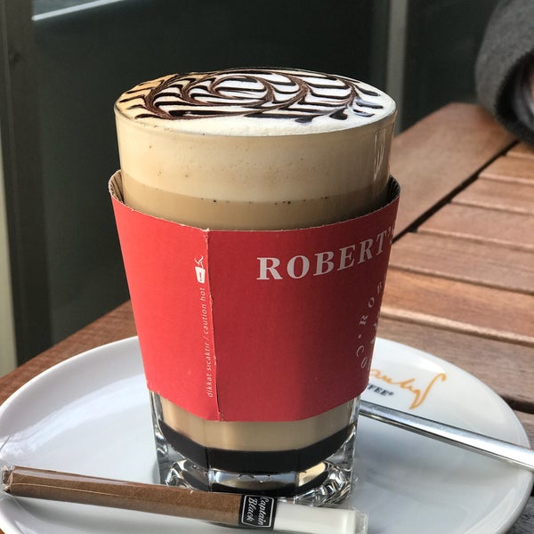 Foto scattata a Robert&#39;s Coffee da Süleyman ⚓. il 1/21/2018