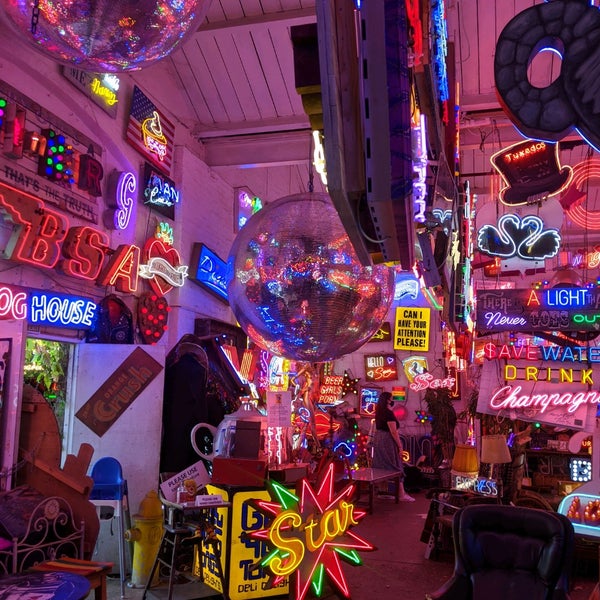 Photos At God S Own Junkyard Art Gallery In London Greater London Последние твиты от gods own drunk (@godsowndrunk45). foursquare