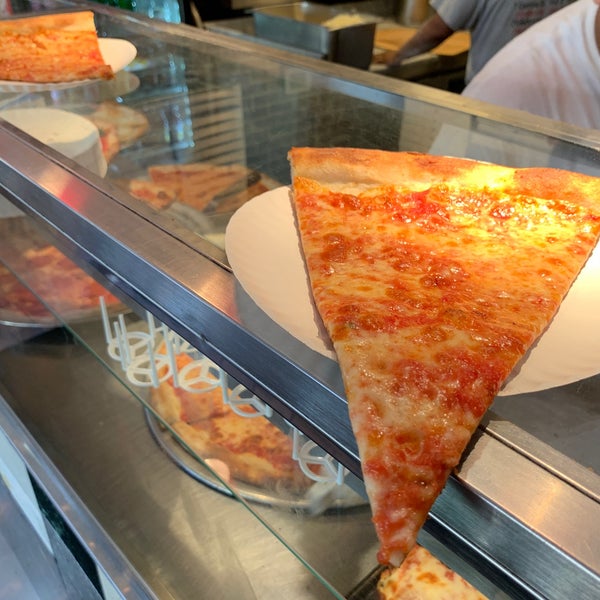 Joe's Pizza Williamsburg Brooklyn, NY