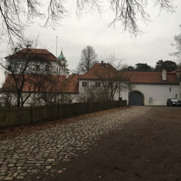 Photo taken at Jagdschloss Grunewald by Emrah S. on 12/24/2017