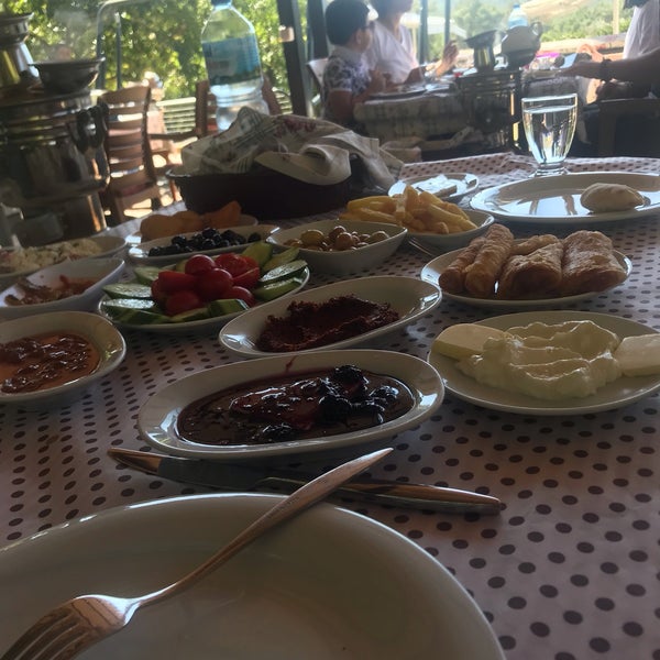 Photo taken at Parkorman Restaurant by öẕℓε〽️ on 9/29/2019