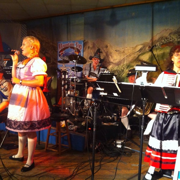 Helen Festhalle Beer Garden