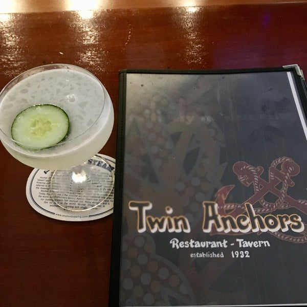 6/16/2018 tarihinde Katie R.ziyaretçi tarafından Twin Anchors Restaurant &amp; Tavern'de çekilen fotoğraf