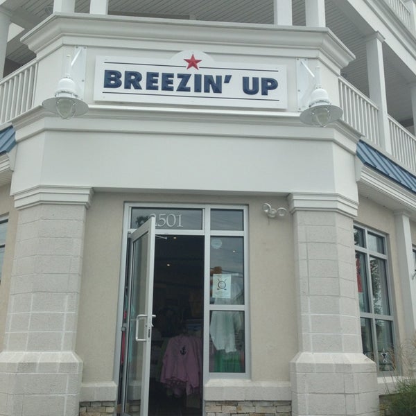 Breezin' Up - Boutique
